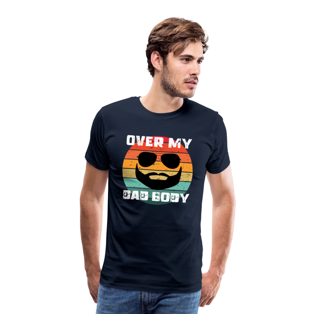 Over My Dad Body - Daddy, Lustiger Spruch zum Vatertag, Männer Premium T-Shirt - Navy