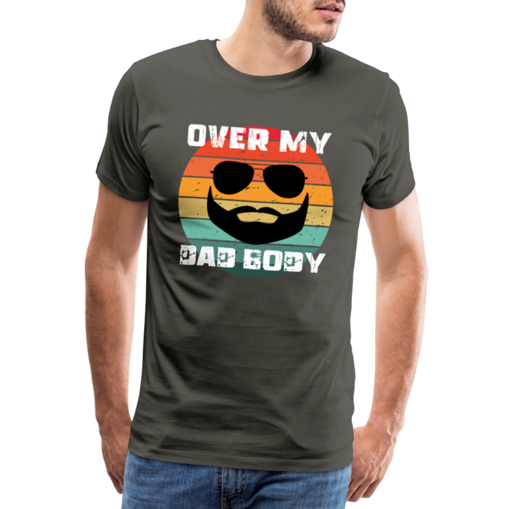 Over My Dad Body - Daddy, Lustiger Spruch zum Vatertag, Männer Premium T-Shirt - Asphalt