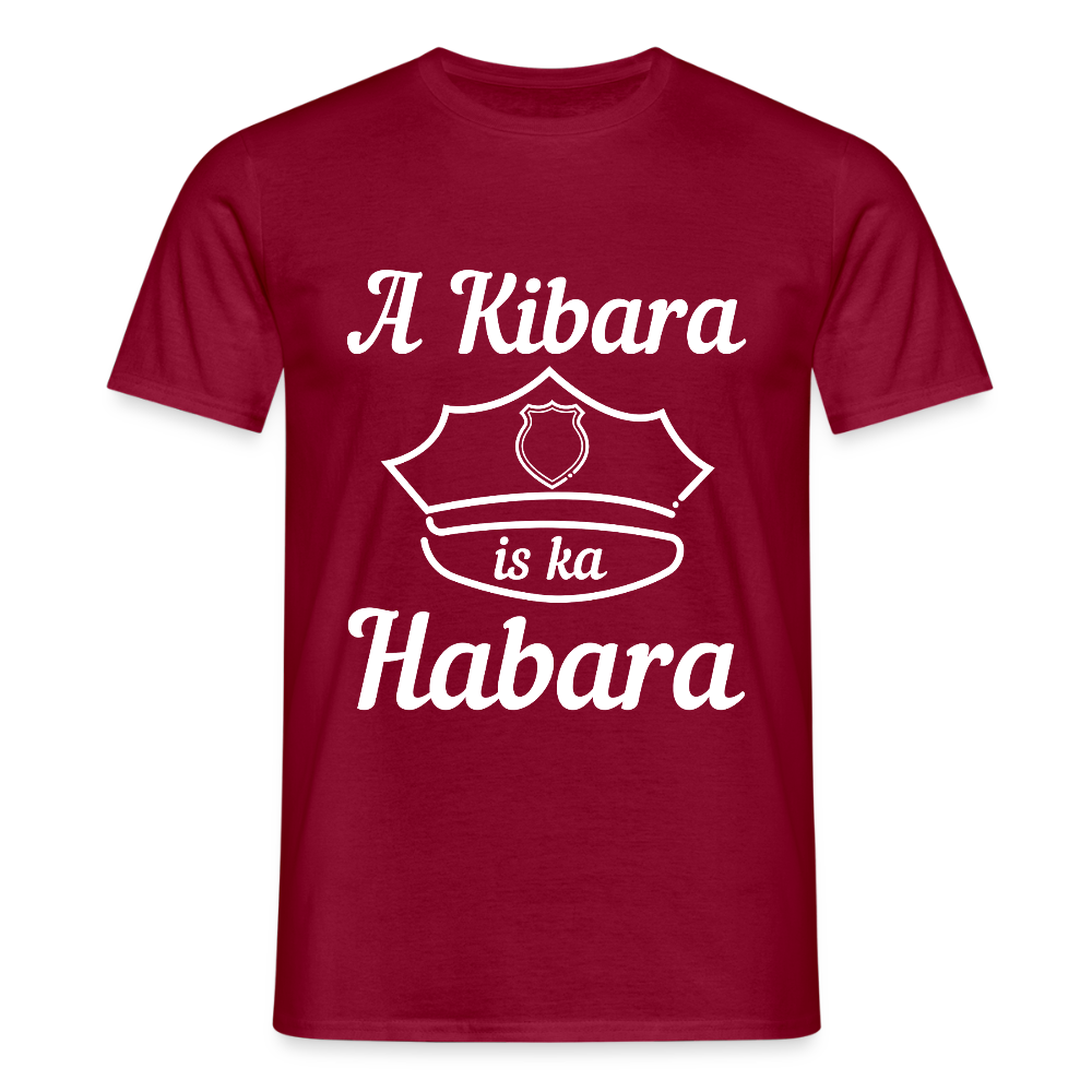 A Kibara is ka Habara (dt. ein Polizist ist kein Freund), Männer T-Shirt - Ziegelrot